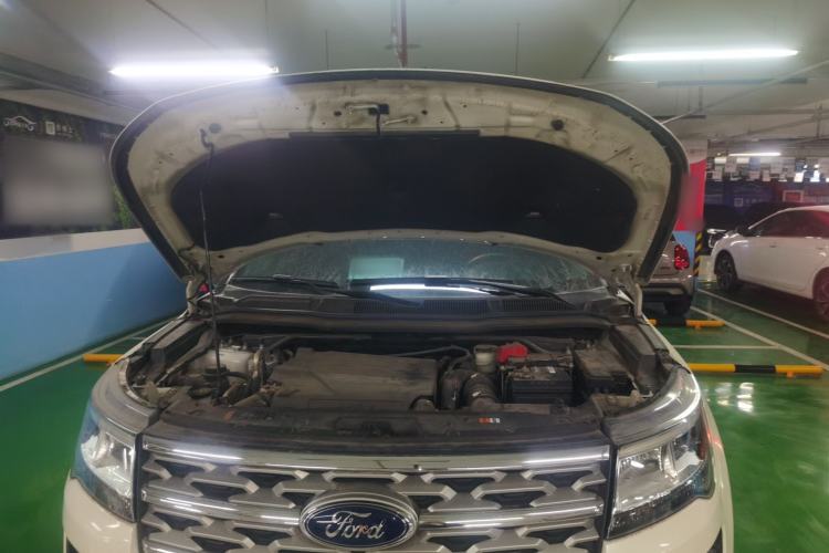Used Ford Explorer 2018 3.5T Elite Edition Engine Bay