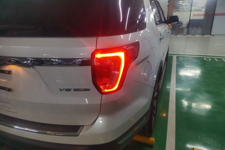 Used Ford Explorer 2018 3.5T Elite Edition Exterior 3