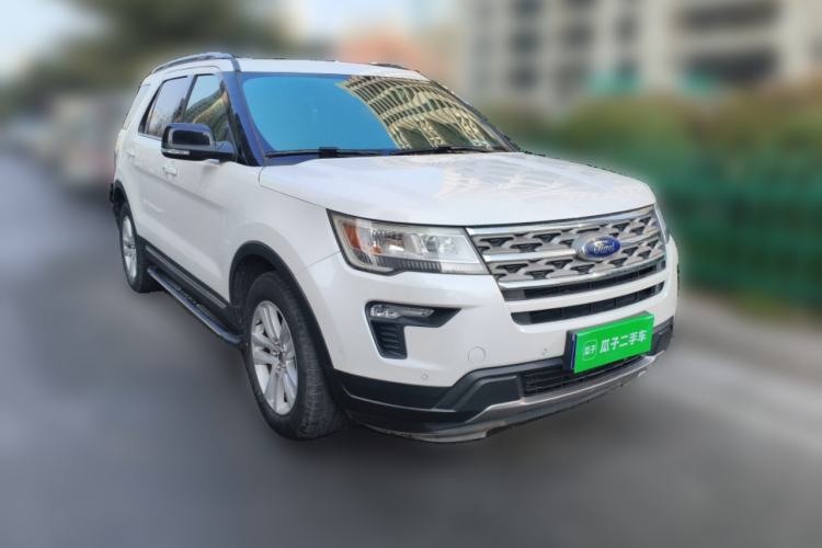 Used Ford Explorer 2018 2.3T Fashion Edition Front Right 45 Deg