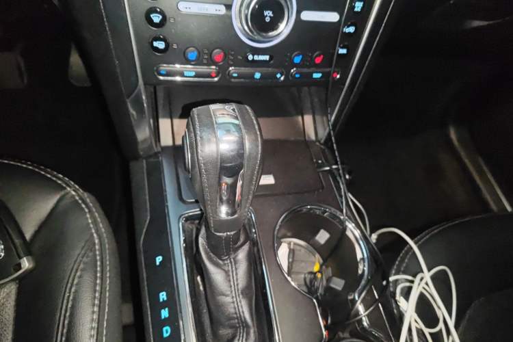 Used Ford Explorer 2018 2.3T Elite Edition Gear Lever
