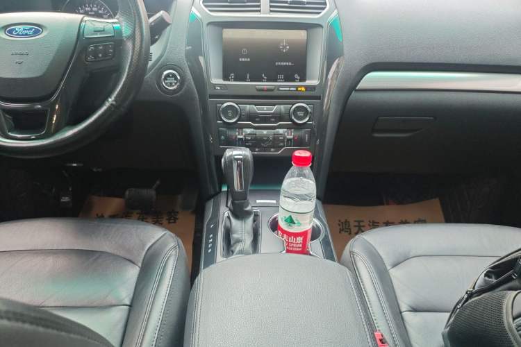 Used Ford Explorer 2018 2.3T Fashion Edition Gear Lever