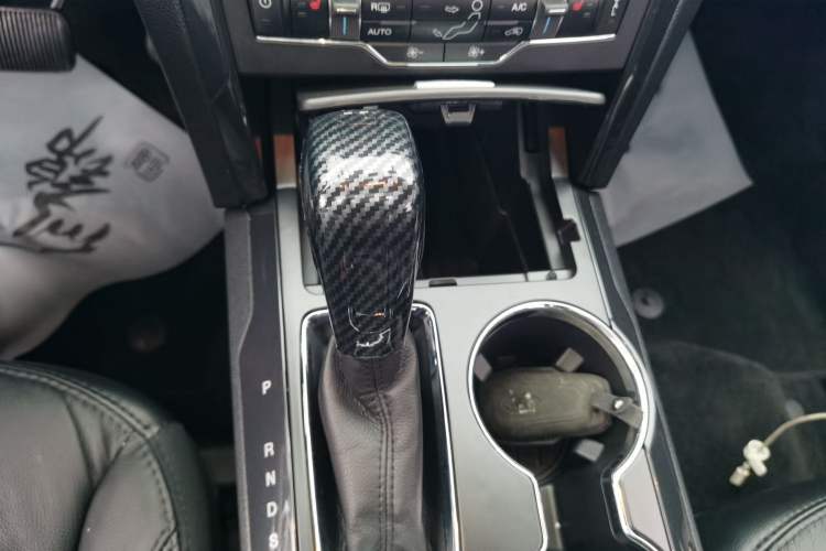Used Ford Explorer 2018 2.3T Fashion Edition Gear Lever