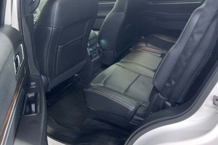 Used Ford Explorer 2018 2.3T Elite Edition Interior 1