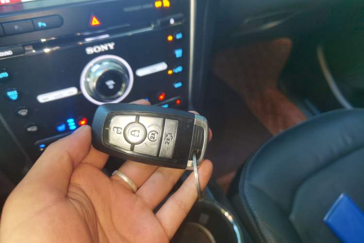 Used Ford Explorer 2018 2.3T Elite Edition Interior 1