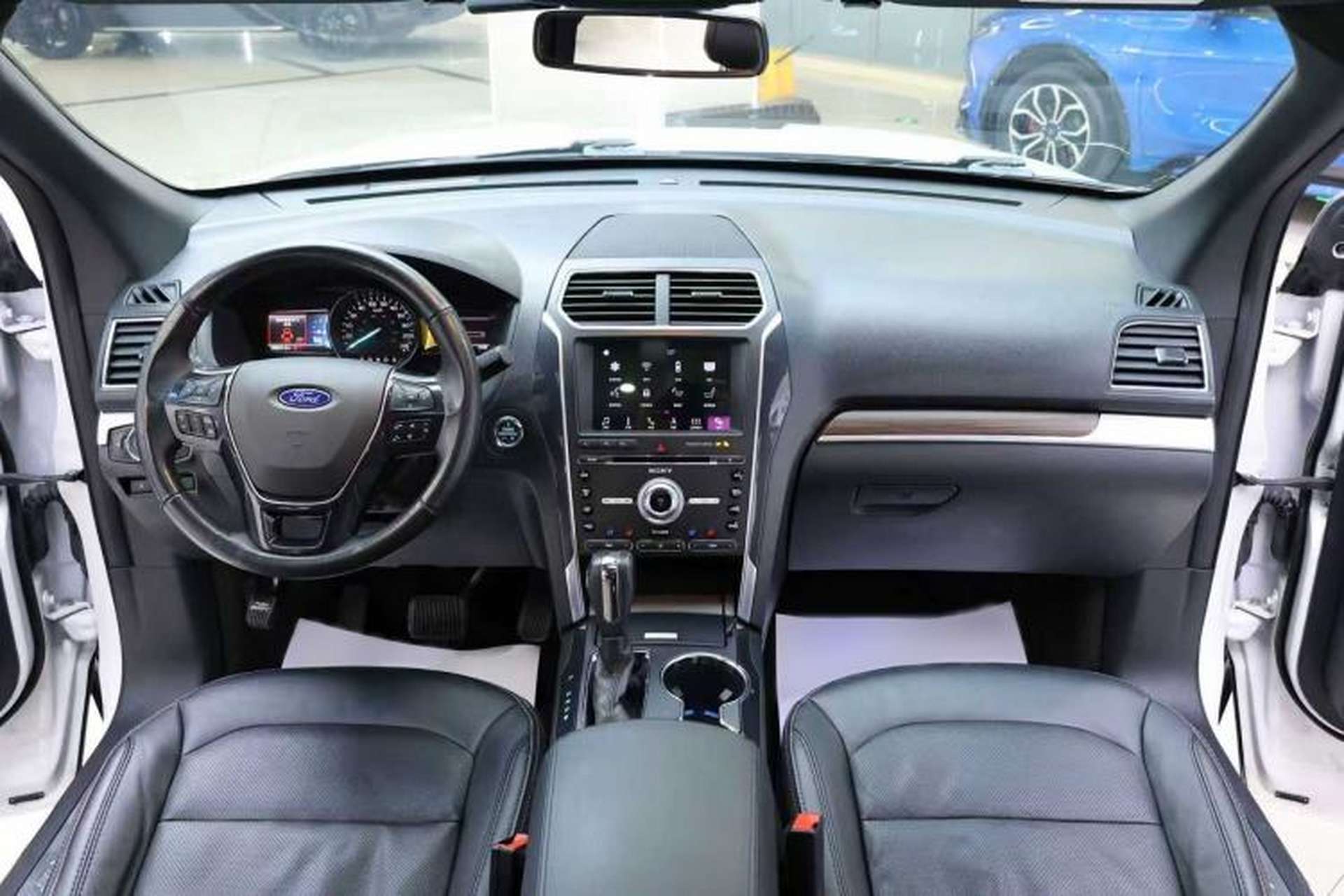 Used Ford Explorer 2018 2.3T Elite Edition Interior 3