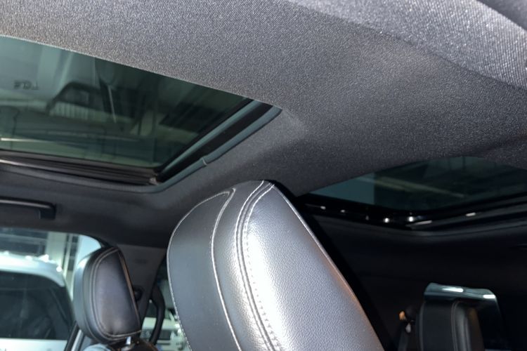 Used Ford Explorer 2018 2.3T Elite Edition Interior 4