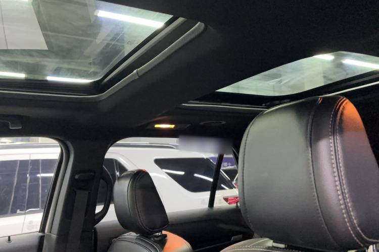 Used Ford Explorer 2018 2.3T Elite Edition Interior 5