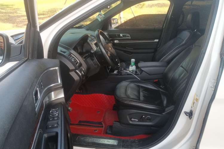 Used Ford Explorer 2018 2.3T Elite Edition Left Front Seat