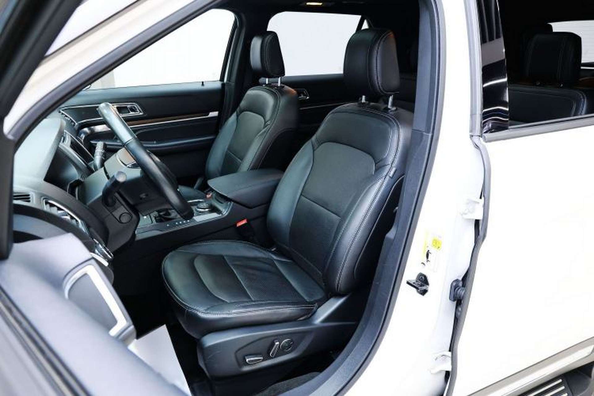 Used Ford Explorer 2018 2.3T Elite Edition Left Front Seat