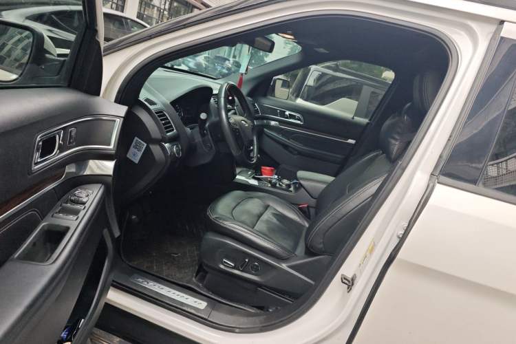 Used Ford Explorer 2018 2.3T Elite Edition Left Front Seat