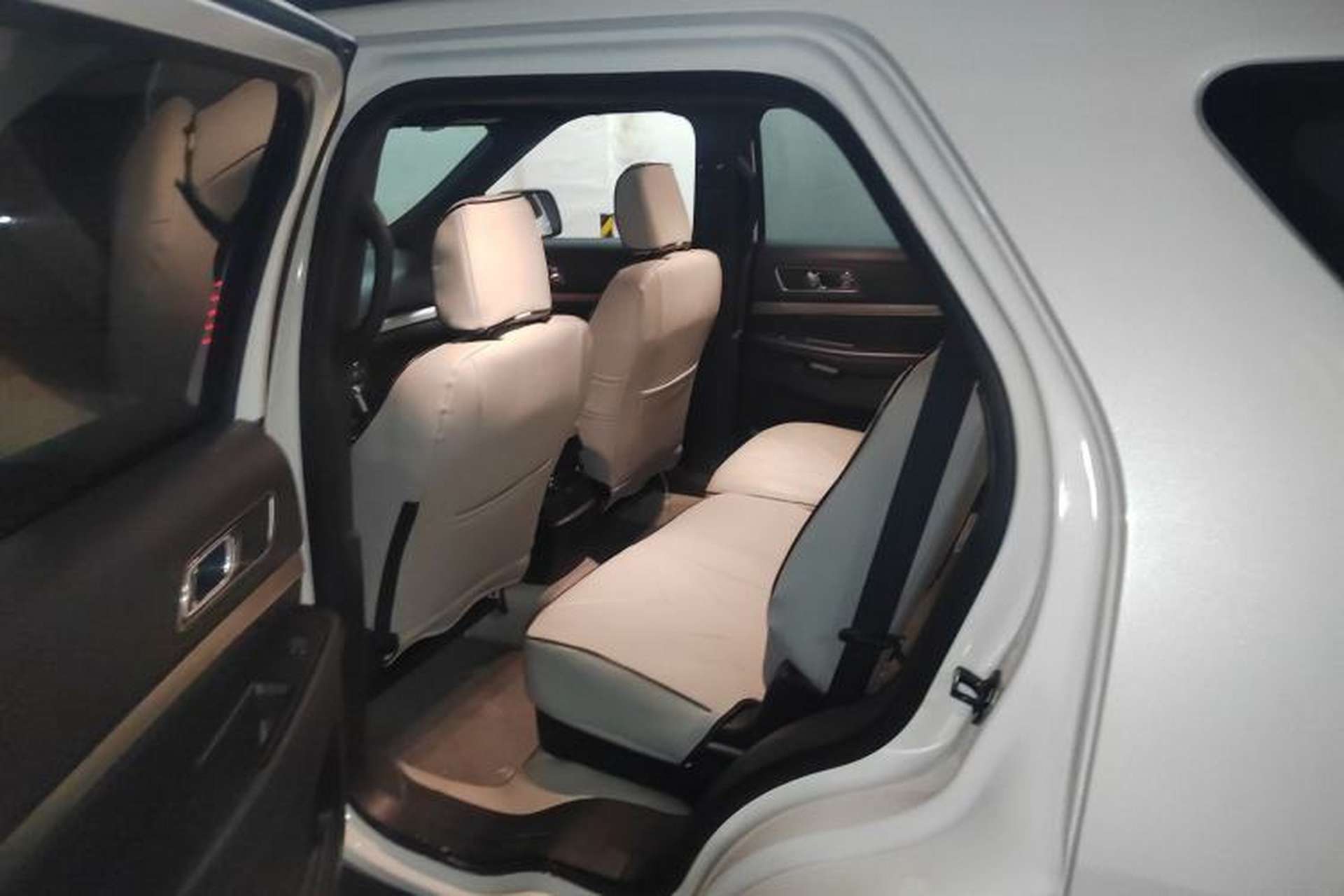 Used Ford Explorer 2018 2.3T Fashion Edition Left Rear Seat