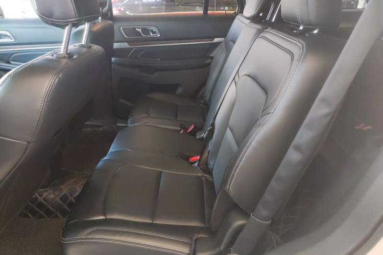 Used Ford Explorer 2018 2.3T Elite Edition Left Rear Seat