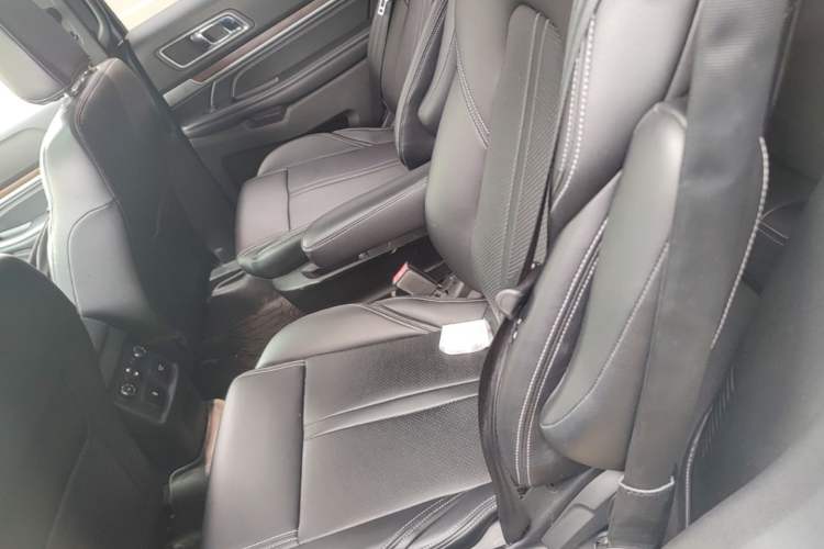 Used Ford Explorer 2018 2.3T Elite Edition Left Rear Seat
