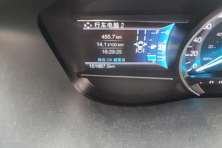 Used Ford Explorer 2018 2.3T Elite Edition Odometer Close Up