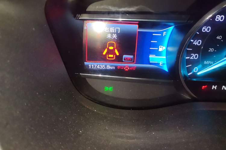Used Ford Explorer 2018 2.3T Fashion Edition Odometer Close Up