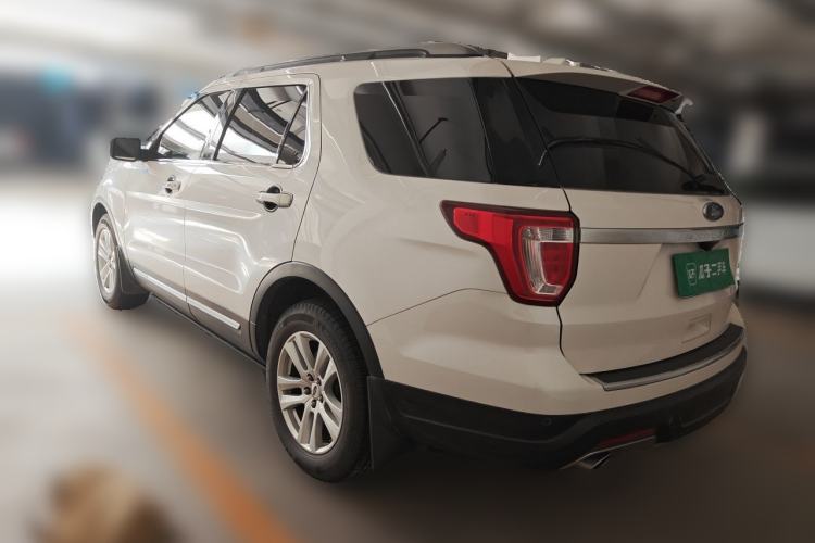 Used Ford Explorer 2018 2.3T Fashion Edition Rear Left 45 Deg