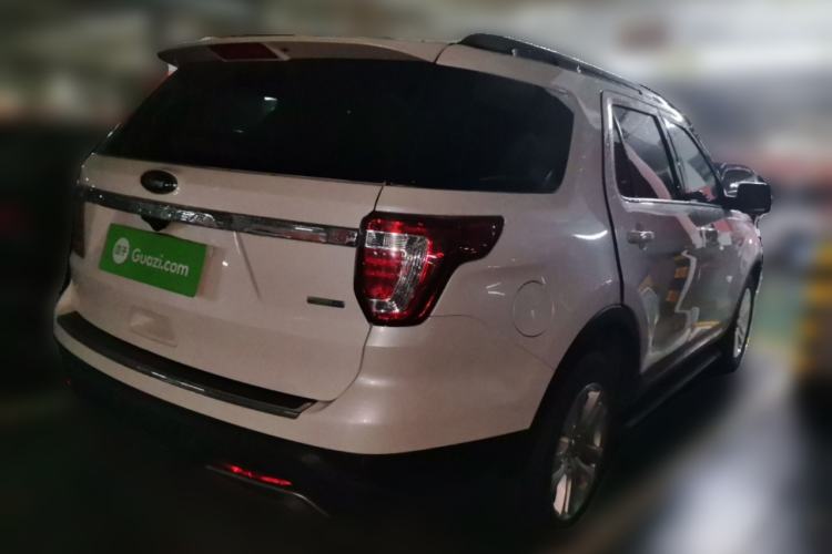 Used Ford Explorer 2018 2.3T Fashion Edition Rear Right 45 Deg