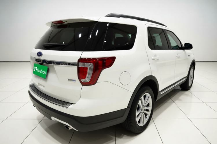 Used Ford Explorer 2018 2.3T Fashion Edition Rear Right 45 Deg