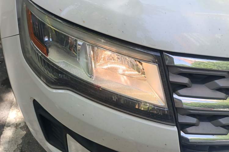 Used Ford Explorer 2018 2.3T Fashion Edition Right Front Headlight
