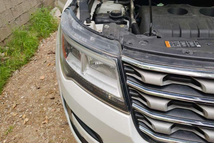 Used Ford Explorer 2018 2.3T Fashion Edition Right Front Headlight