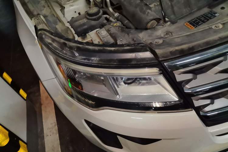 Used Ford Explorer 2018 2.3T Fashion Edition Right Front Headlight