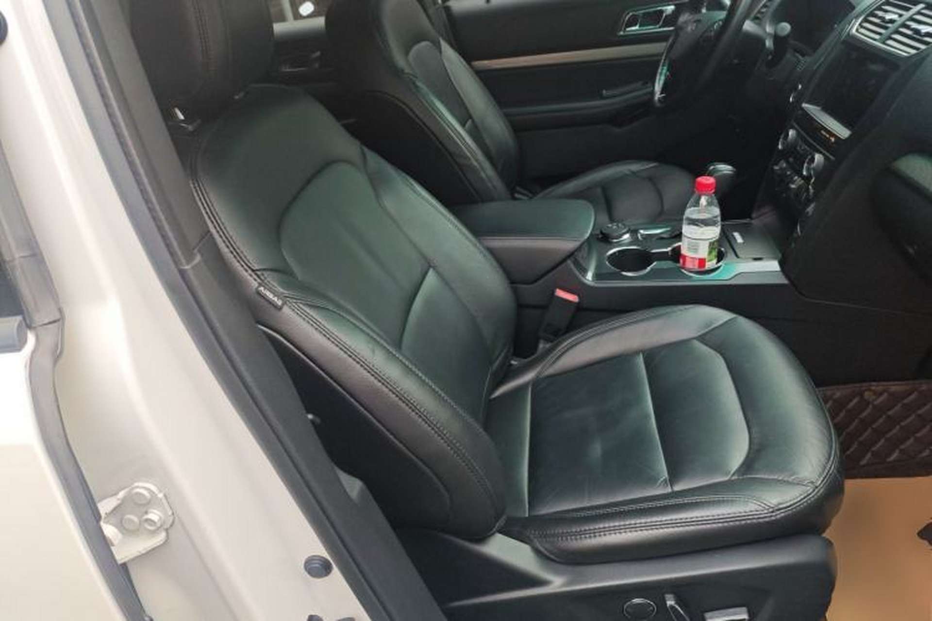 Used Ford Explorer 2018 2.3T Fashion Edition Right Front Seat
