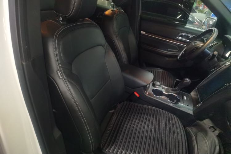 Used Ford Explorer 2018 3.5T Elite Edition Right Front Seat