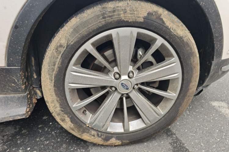 Used Ford Explorer 2018 2.3T Elite Edition Right Front Wheel Hub