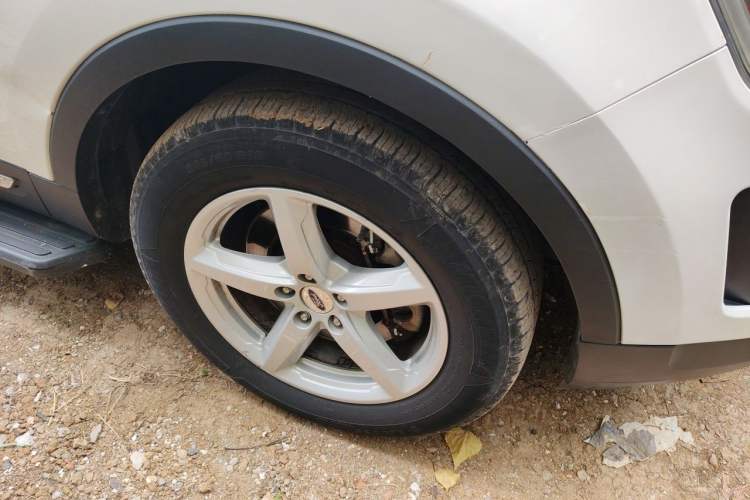 Used Ford Explorer 2018 2.3T Fashion Edition Right Front Wheel Hub