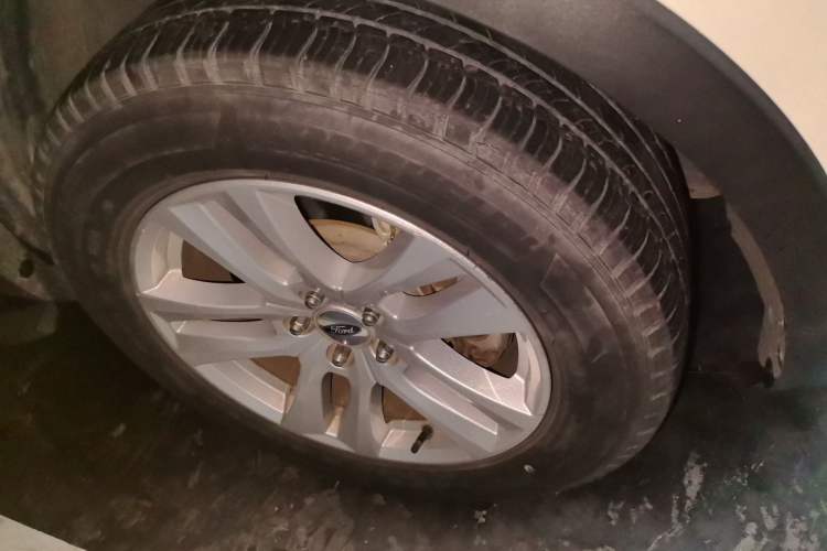 Used Ford Explorer 2018 2.3T Fashion Edition Right Front Wheel Hub