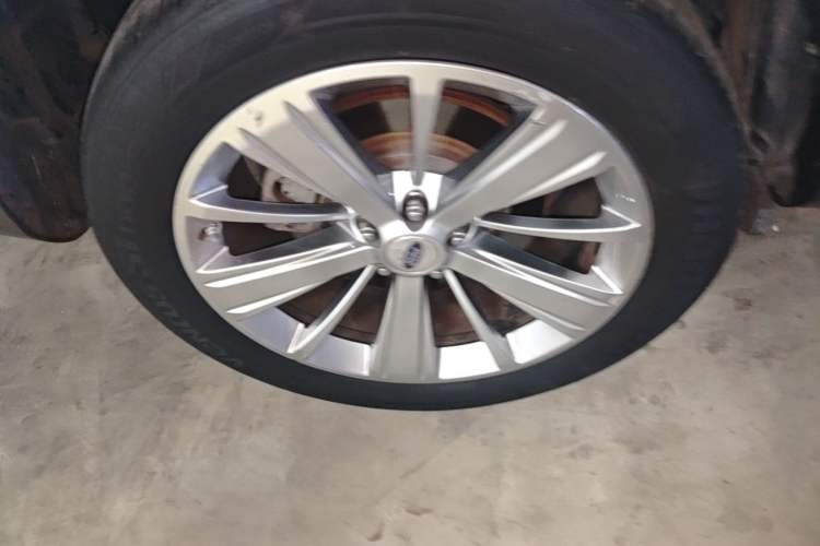 Used Ford Explorer 2018 2.3T Elite Edition Right Rear Wheel Hub