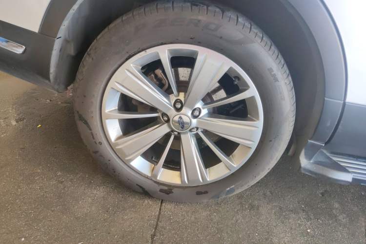 Used Ford Explorer 2018 2.3T Elite Edition Right Rear Wheel Hub