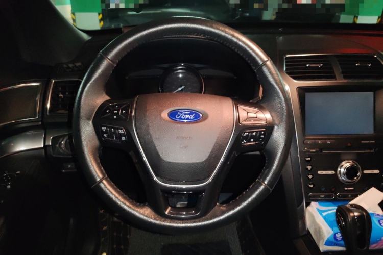 Used Ford Explorer 2018 2.3T Elite Edition Steering Wheel