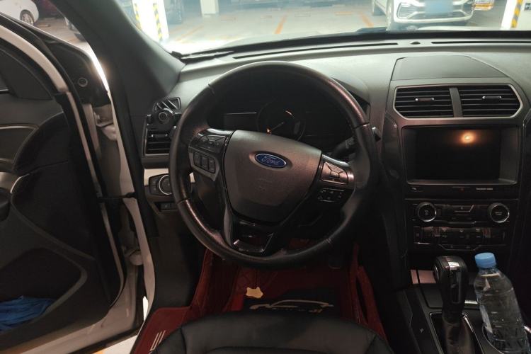 Used Ford Explorer 2018 2.3T Fashion Edition Steering Wheel