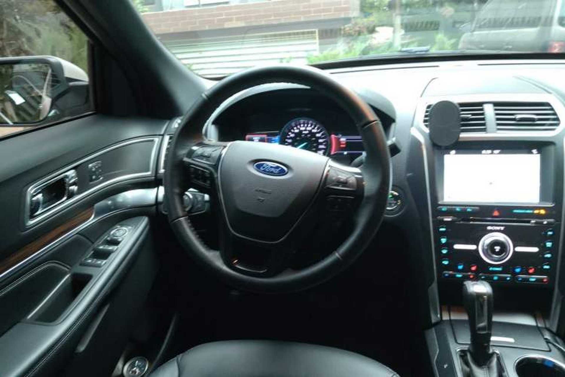 Used Ford Explorer 2018 2.3T Elite Edition Steering Wheel