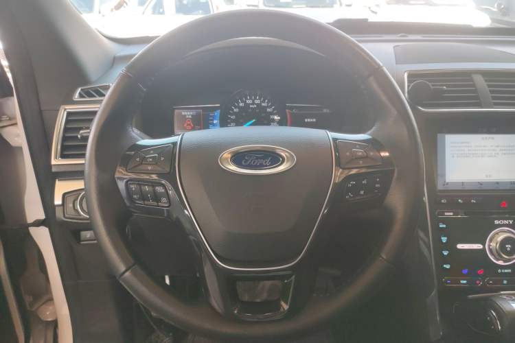 Used Ford Explorer 2018 2.3T Elite Edition Steering Wheel