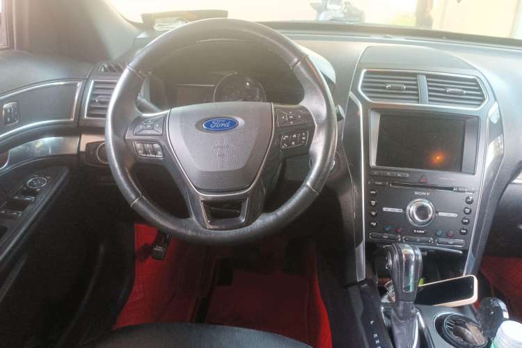 Used Ford Explorer 2018 2.3T Elite Edition Steering Wheel