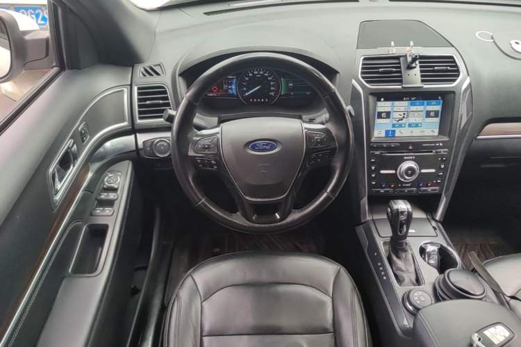 Used Ford Explorer 2018 2.3T Elite Edition Steering Wheel