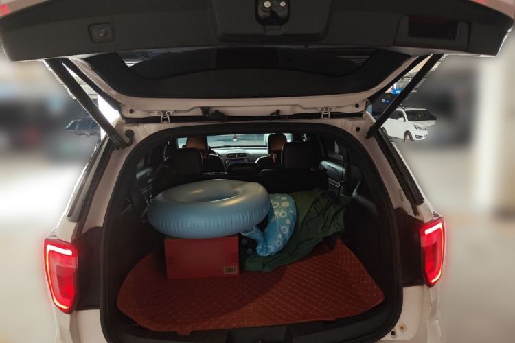 Used Ford Explorer 2018 2.3T Fashion Edition Trunk