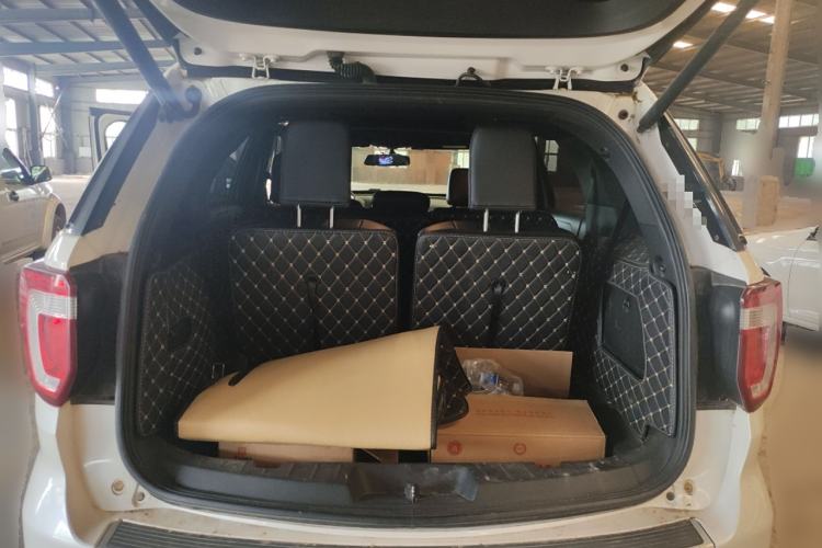 Used Ford Explorer 2018 2.3T Fashion Edition Trunk