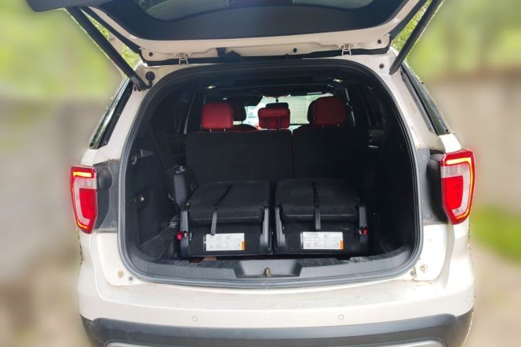 Used Ford Explorer 2018 2.3T Fashion Edition Trunk