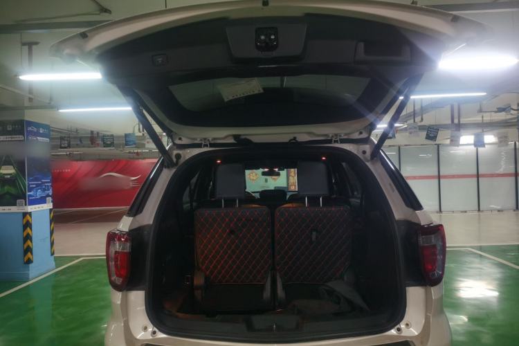 Used Ford Explorer 2018 3.5T Elite Edition Trunk