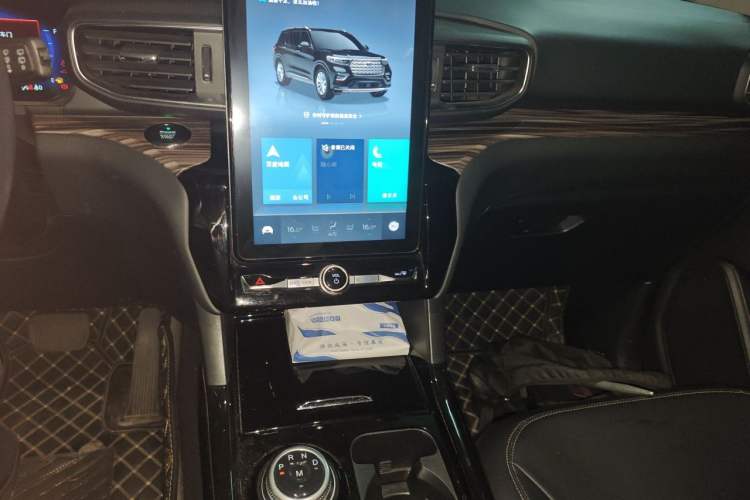 Used Ford Explorer 2020 EcoBoost 285 4x4 Titanium Edition 6 Seats Audio And AC Panel