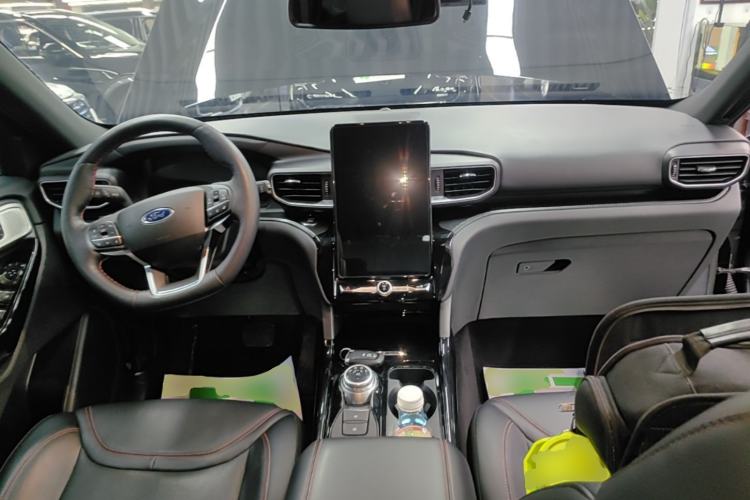 Used Ford Explorer 2020 EcoBoost 285 4x4 Sport Edition ST-LINE 6-Seater Center Console