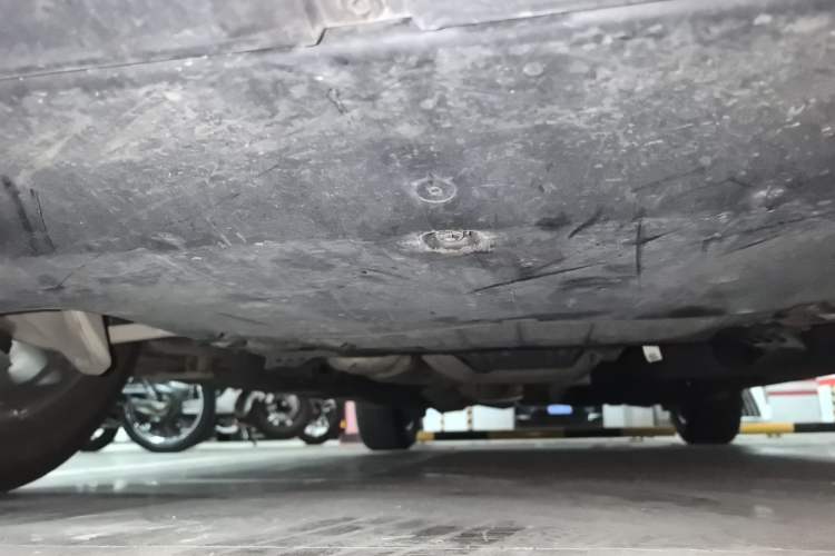 Used Ford Explorer 2020 EcoBoost 285 4x4 Titanium Edition 7-Seater Chassis Front