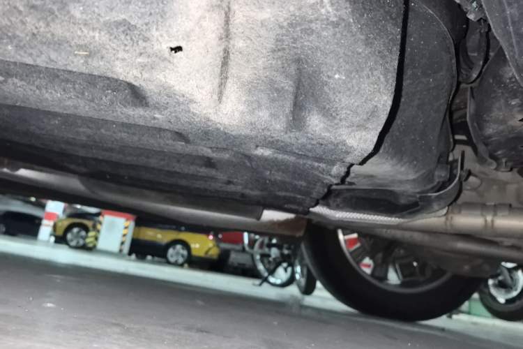 Used Ford Explorer 2020 EcoBoost 285 4x4 Titanium Edition 7-Seater Chassis Rear Left