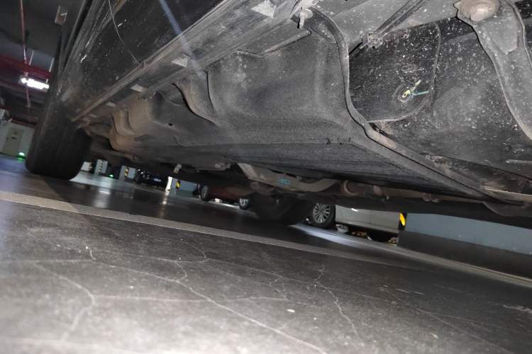 Used Ford Explorer 2020 EcoBoost 285 4x4 Titanium Edition 7-Seater Chassis Rear Left