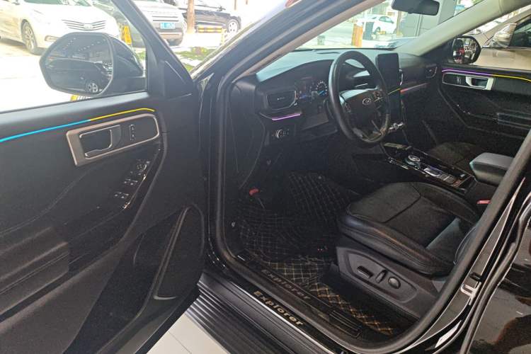 Used Ford Explorer 2020 EcoBoost 285 Rear-Drive Trend Edition 7-Seater Driver Seat