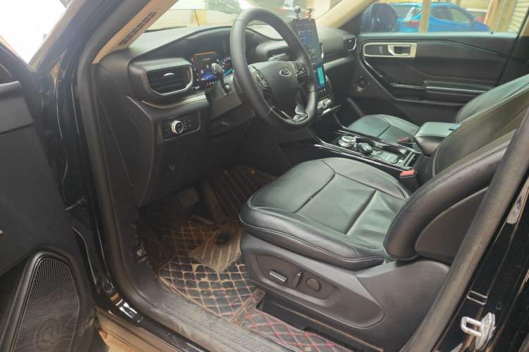 Used Ford Explorer 2020 EcoBoost 285 Rear-Drive Trend Edition 6 Seats Driver Seat
