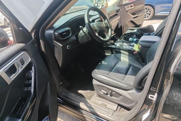 Used Ford Explorer 2020 EcoBoost 285 4x4 Titanium Edition 7-Seater Driver Seat